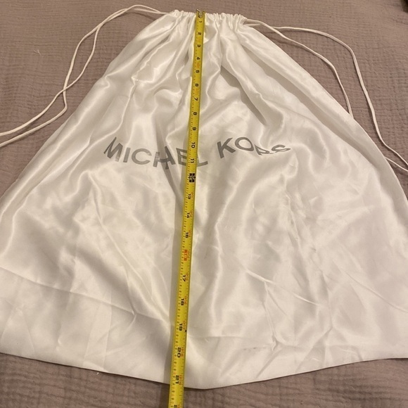 Michael Kors large dust bag . 21”22” - Picture 3 of 5
